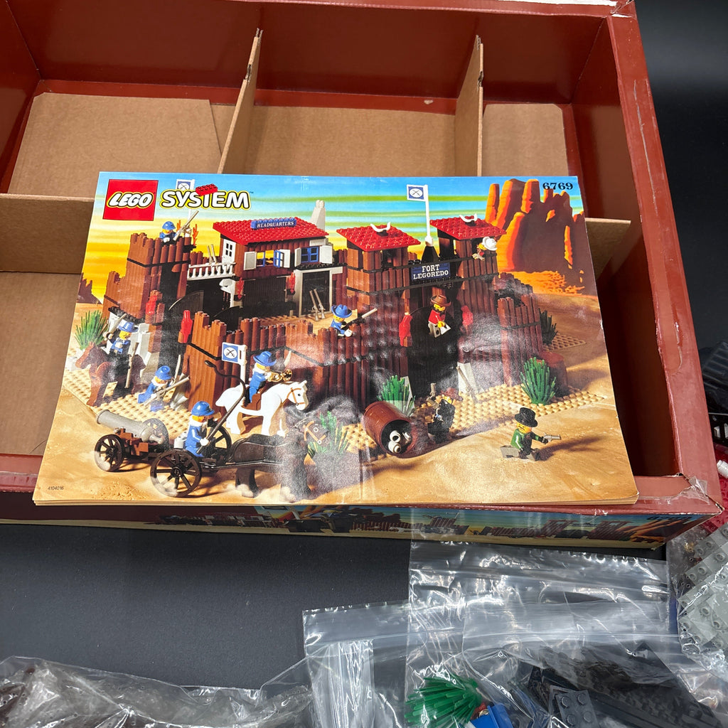 Lego #6769 Western Fort Legoredo with Box, instructions, incomplete