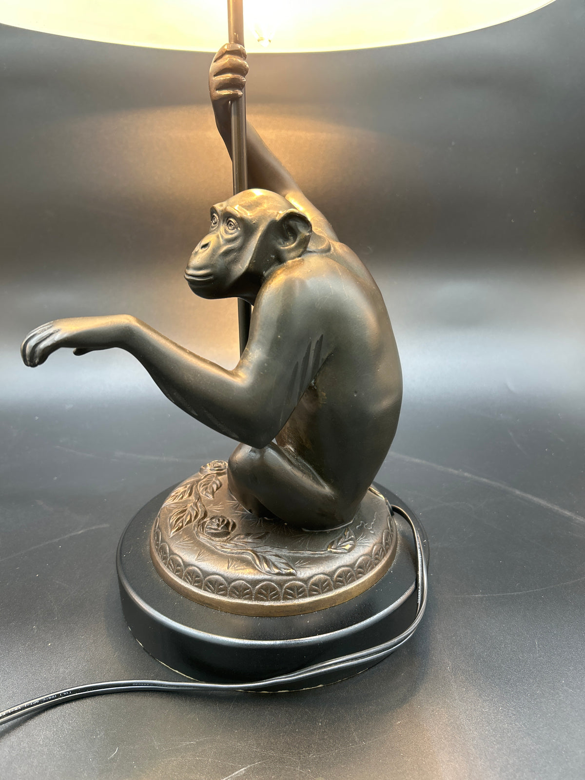 Art Deco Style "Monkey with Umbrella" (La Pluie) Table Lamp – Modern Reproduction after Max Le Verrier