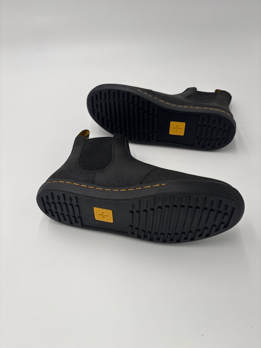 Dr. Martens Chelsea Boots US 6