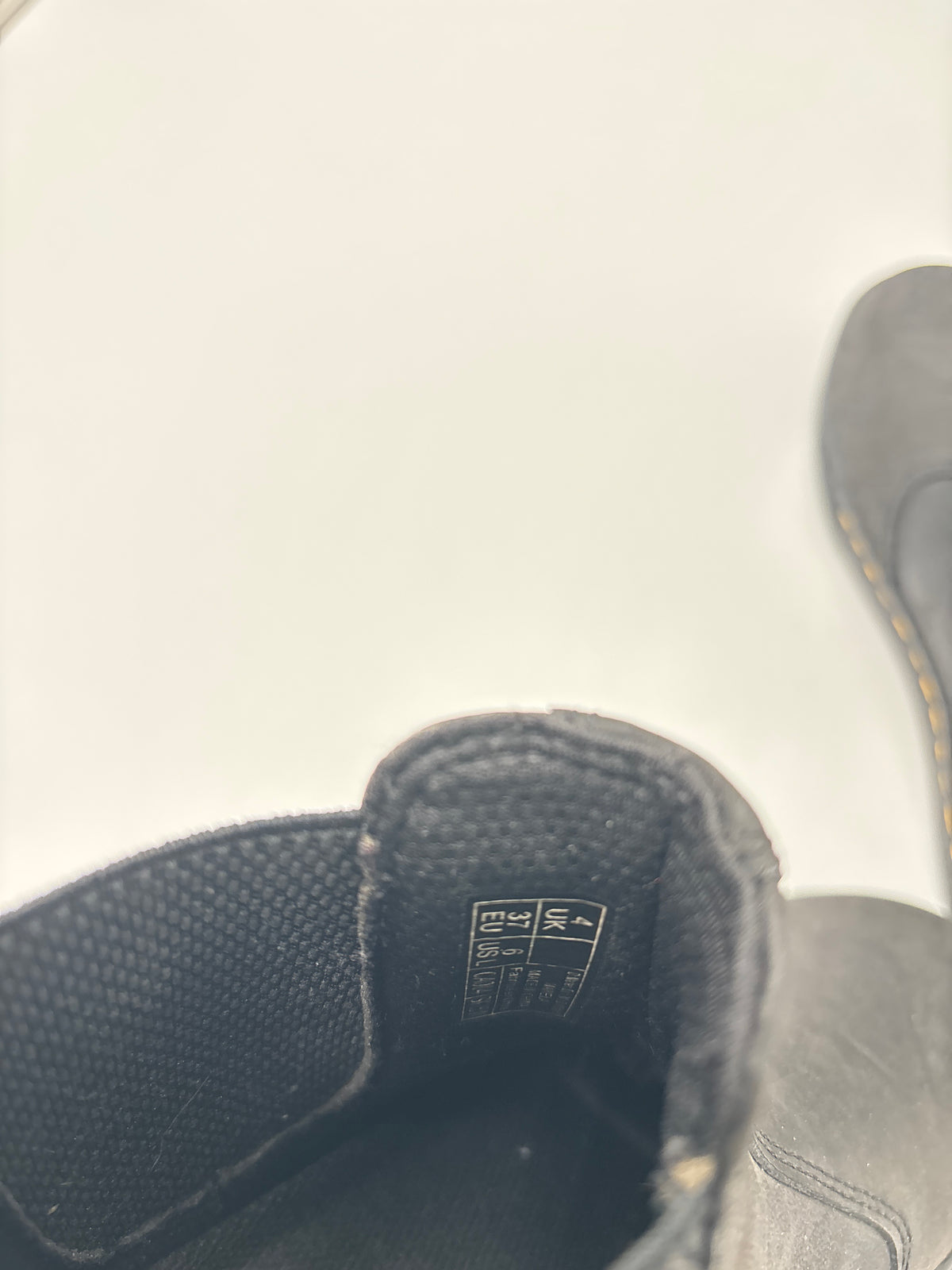 Dr. Martens Chelsea Boots US 6