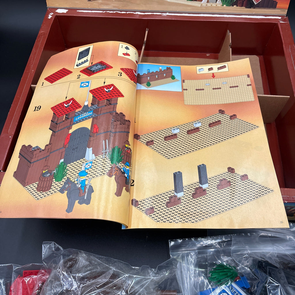 Lego #6769 Western Fort Legoredo with Box, instructions, incomplete