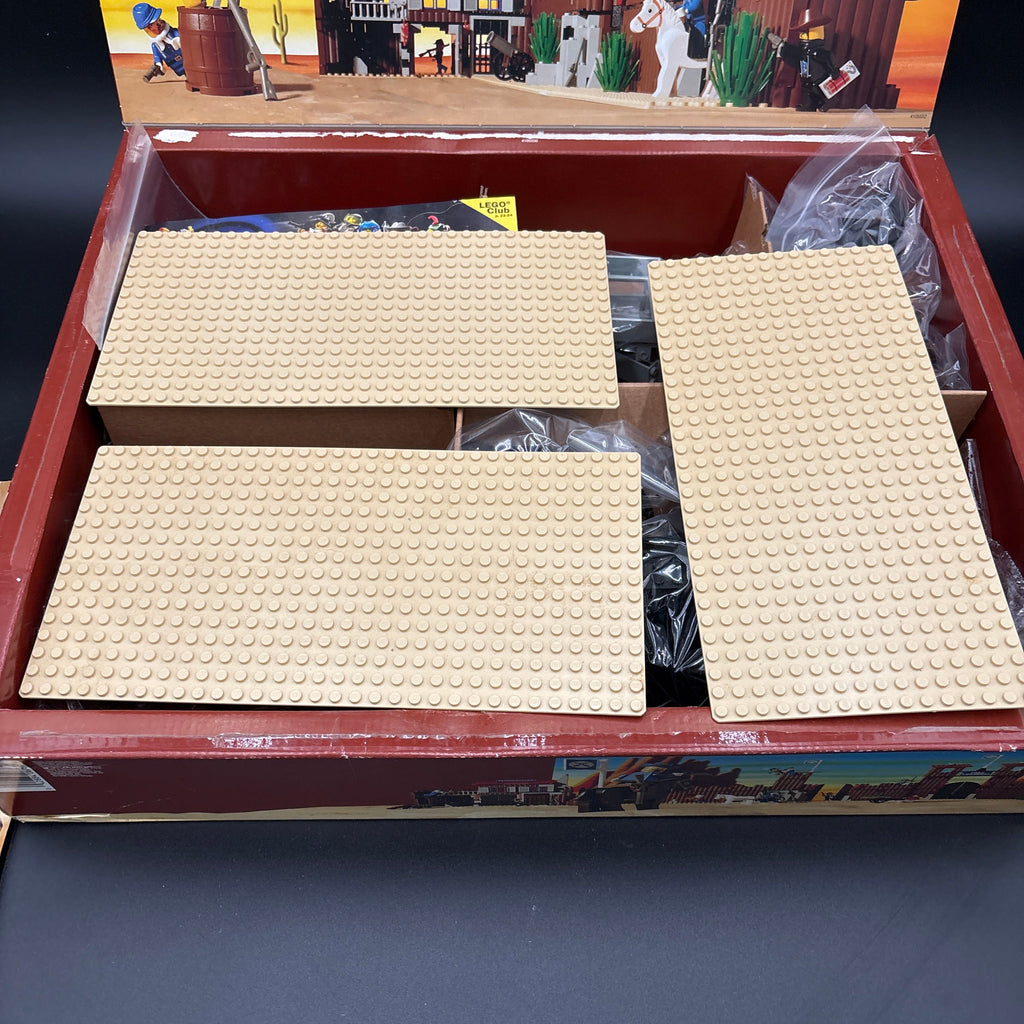 Lego #6769 Western Fort Legoredo with Box, instructions, incomplete
