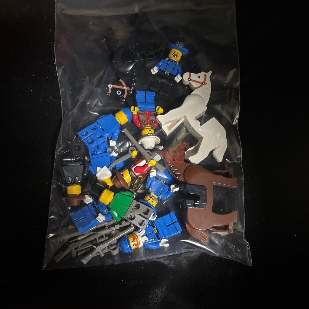 Lego #6769 Western Fort Legoredo with Box, instructions, incomplete