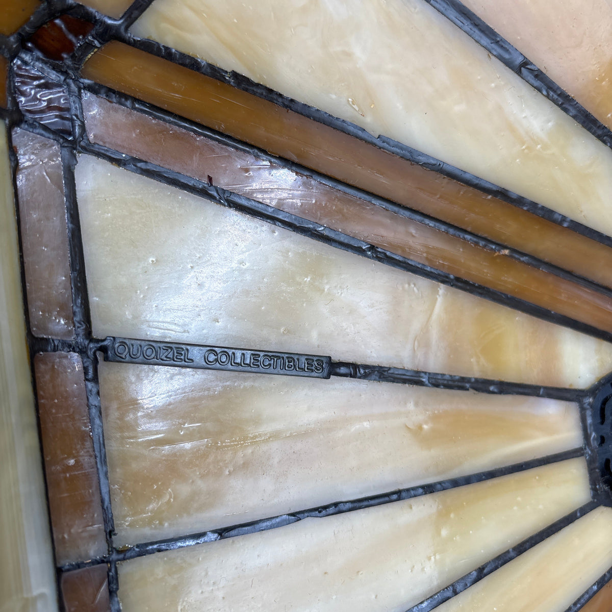 Quoizel Stain Glass shade with Light Source Cast Iron Base