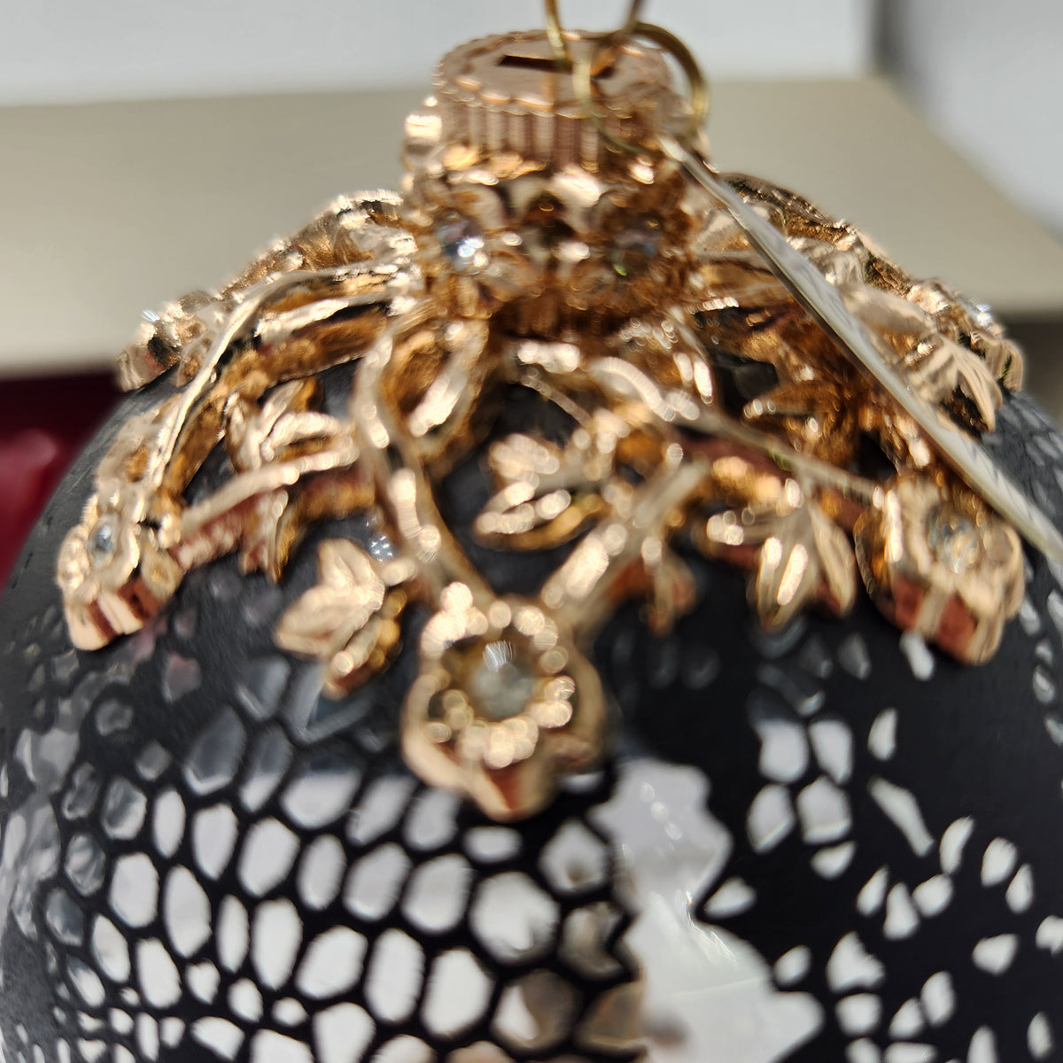 Jason Wu Nieman Marcus Target set of 3 Ornaments New in Box 2012 detailed glass ornament with gold floral cap and rhinestones.