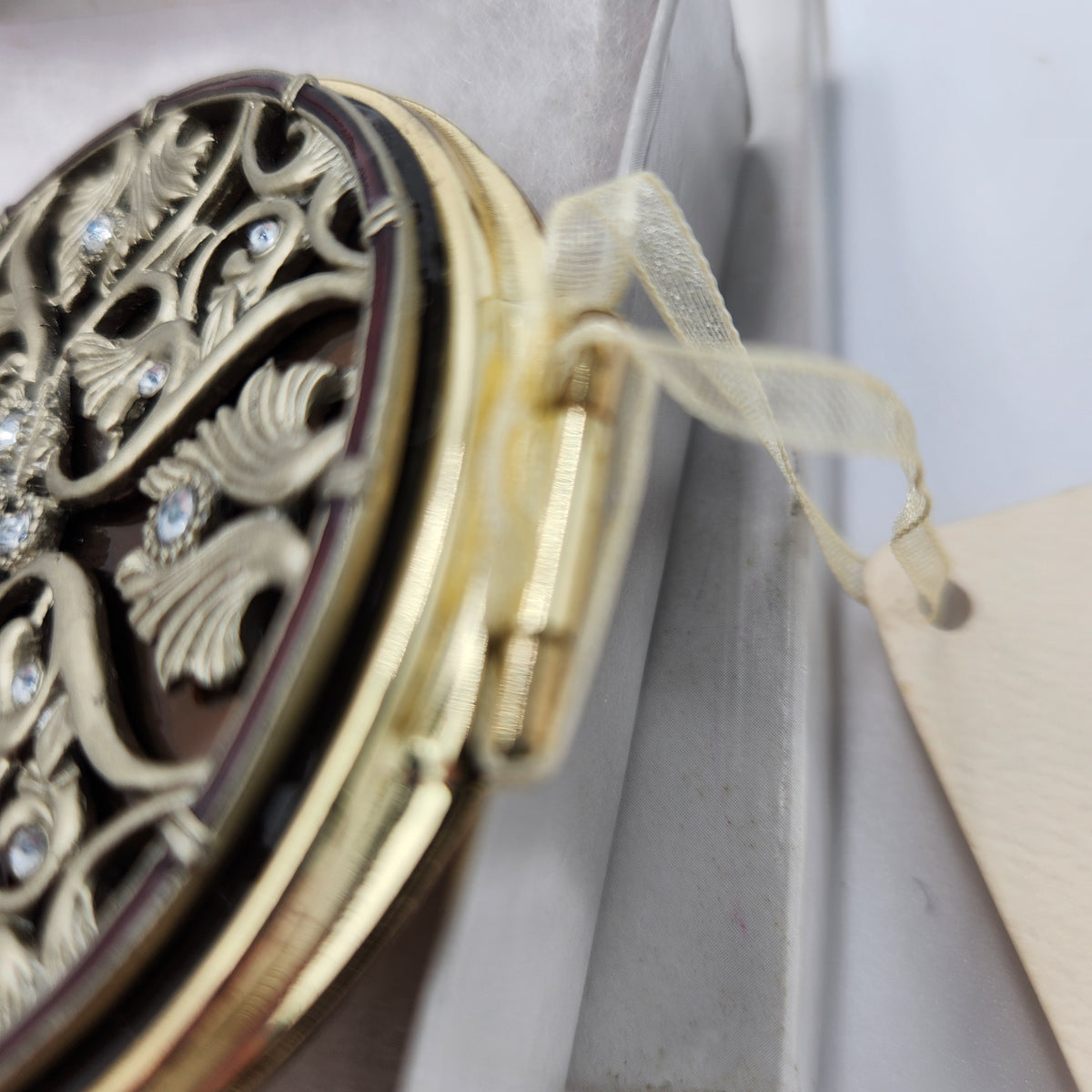 NIB Vintage Sherborne Frame Co Jeweled Filigree Compact Mirror Gold