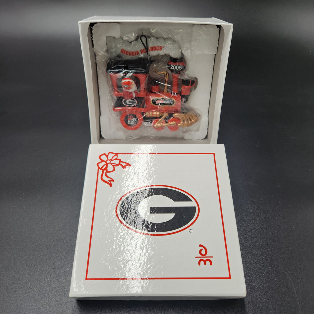 2005 Danbury Mint Georgia Bulldogs Christmas Train Ornament NIB