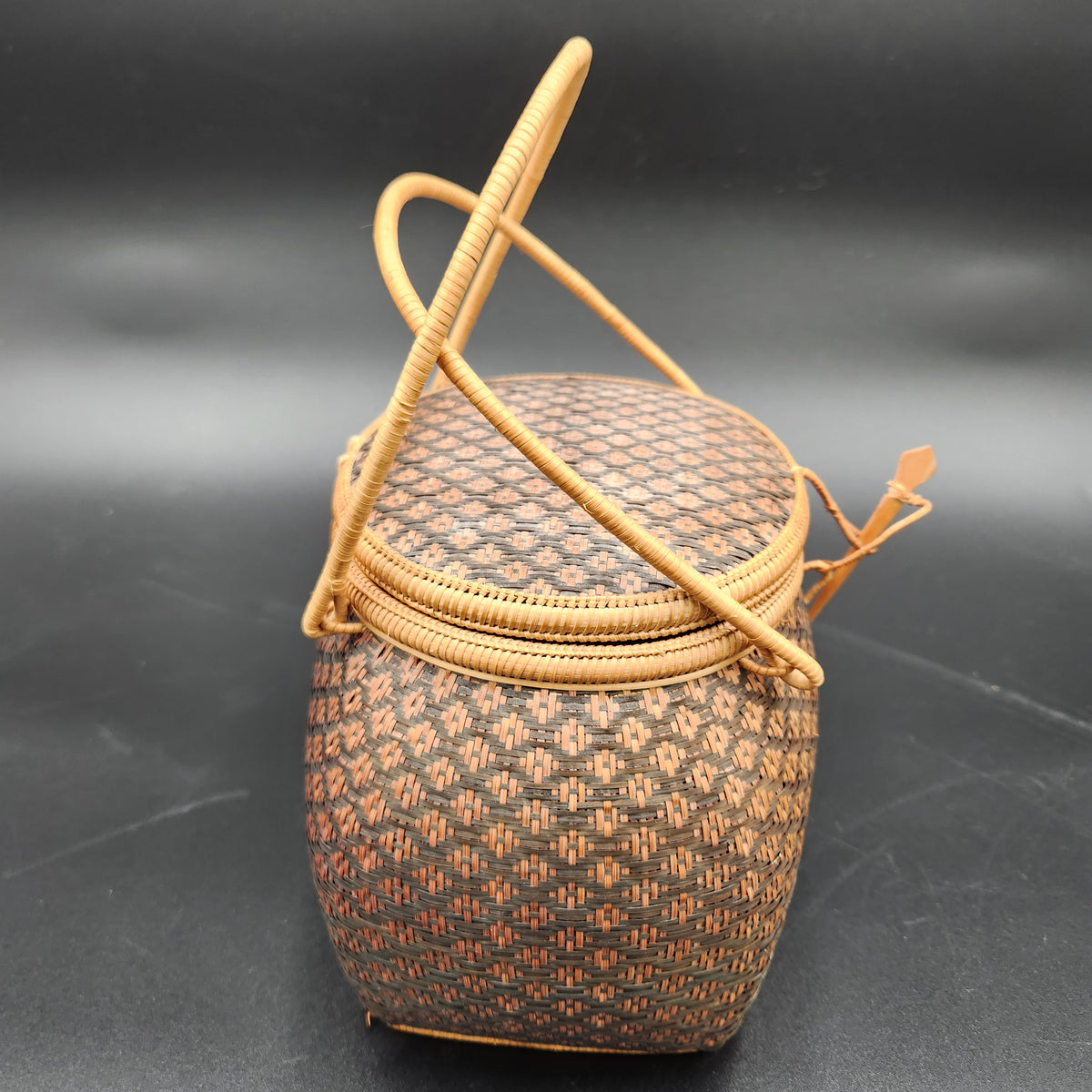 Vintage Thai Yan Lipao Basket Purse Handwoven Khit Bamboo Rattan Handbag Lid