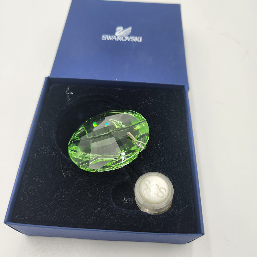 Swarovski Austrian Crystal 2008 Round Green Membership Window Ornament in presentation box with pearl base.