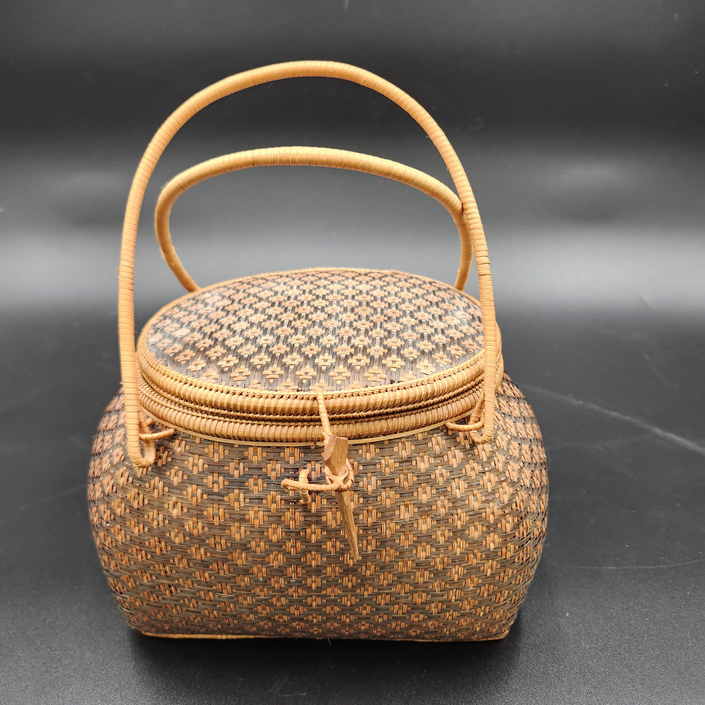 Vintage Thai Yan Lipao Basket Purse Handwoven Khit Bamboo Rattan Handbag Lid