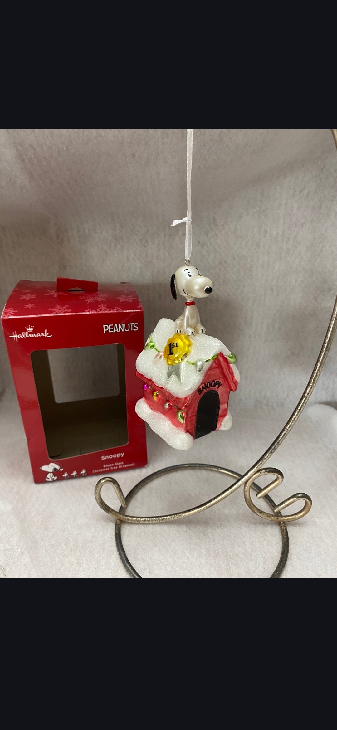 Peanuts 24" Musical Charlie Brown Tree w/ Linus Baby Blanket & 2 Hallmark Box Ornaments