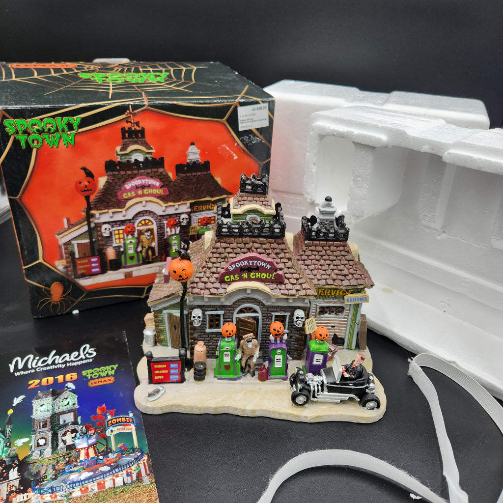 Lemax Spooky Town Retired Gas N Ghoul CIB Motorized Biker Village Set