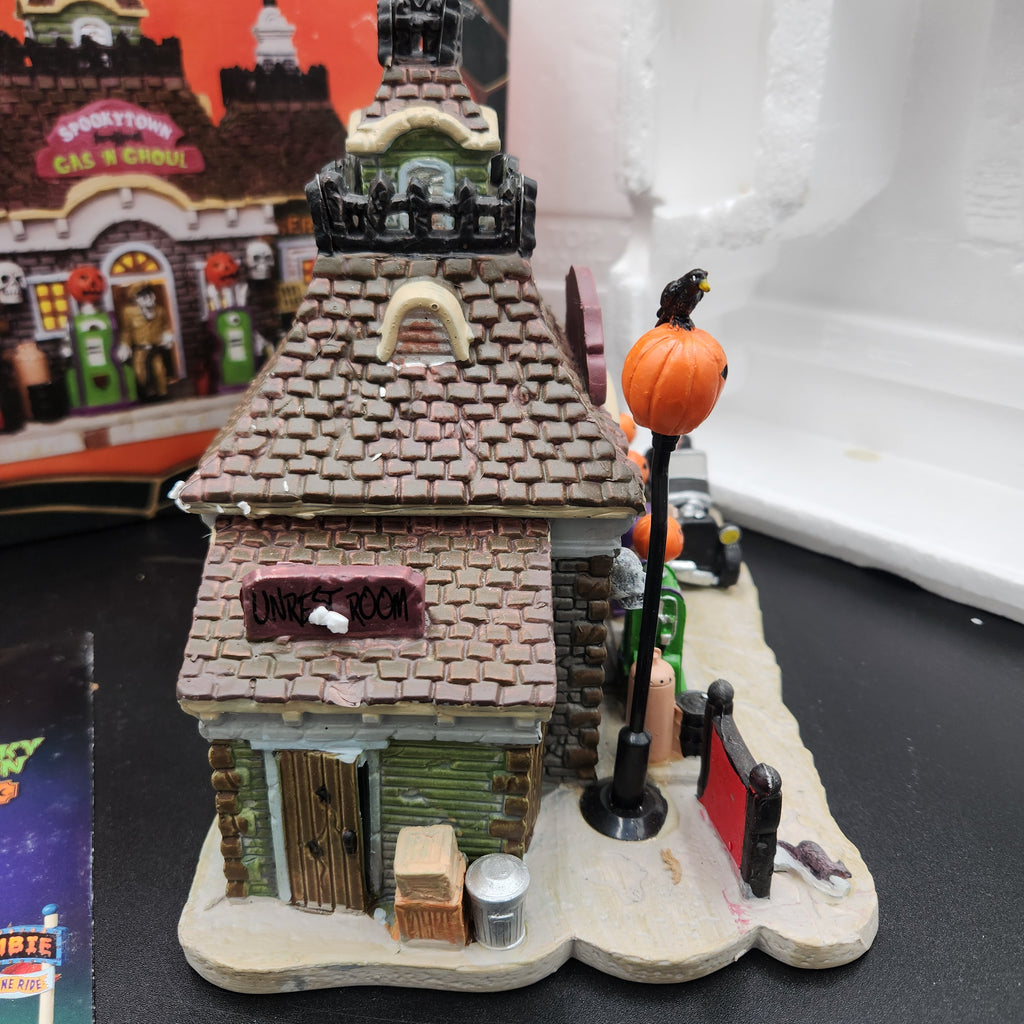 Lemax Spooky Town Retired Gas N Ghoul CIB Motorized Biker Village Set