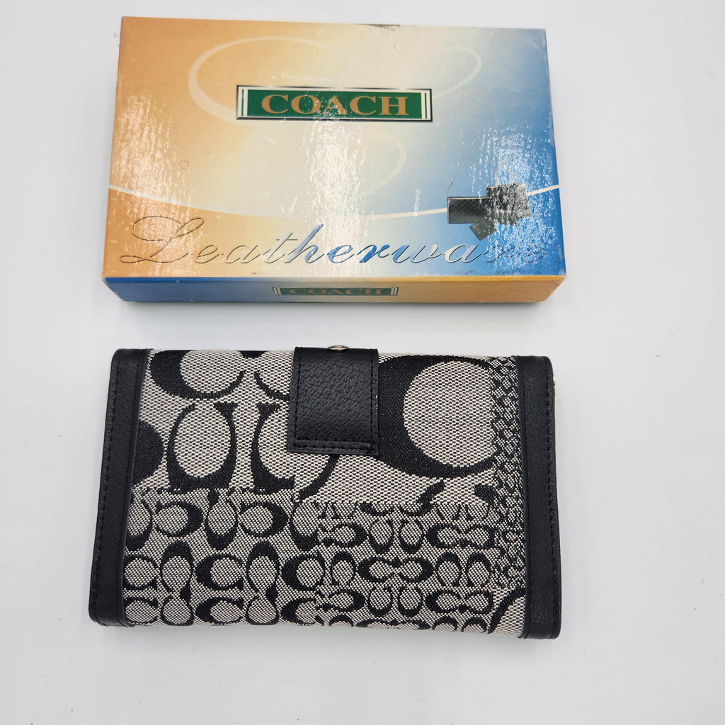 Vintage Coach Signature Jacquard Soho-Style Trifold Wallet | Black & Grey | Buckle Clasp | Y2K Era