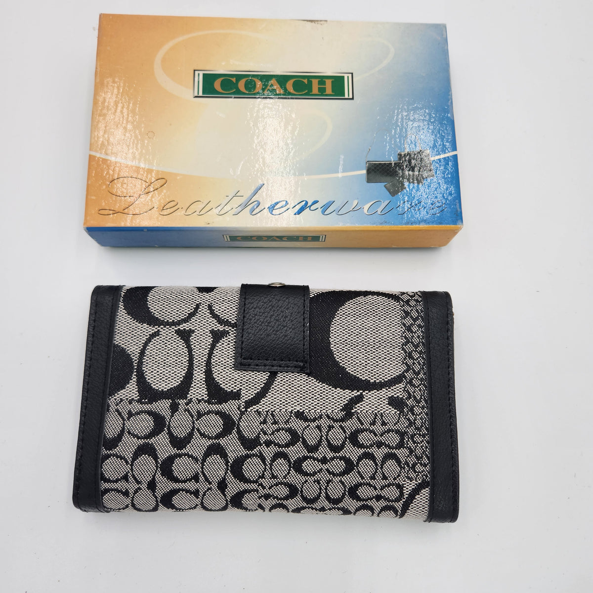 Vintage Coach Signature Jacquard Soho-Style Trifold Wallet | Black & Grey | Buckle Clasp | Y2K Era