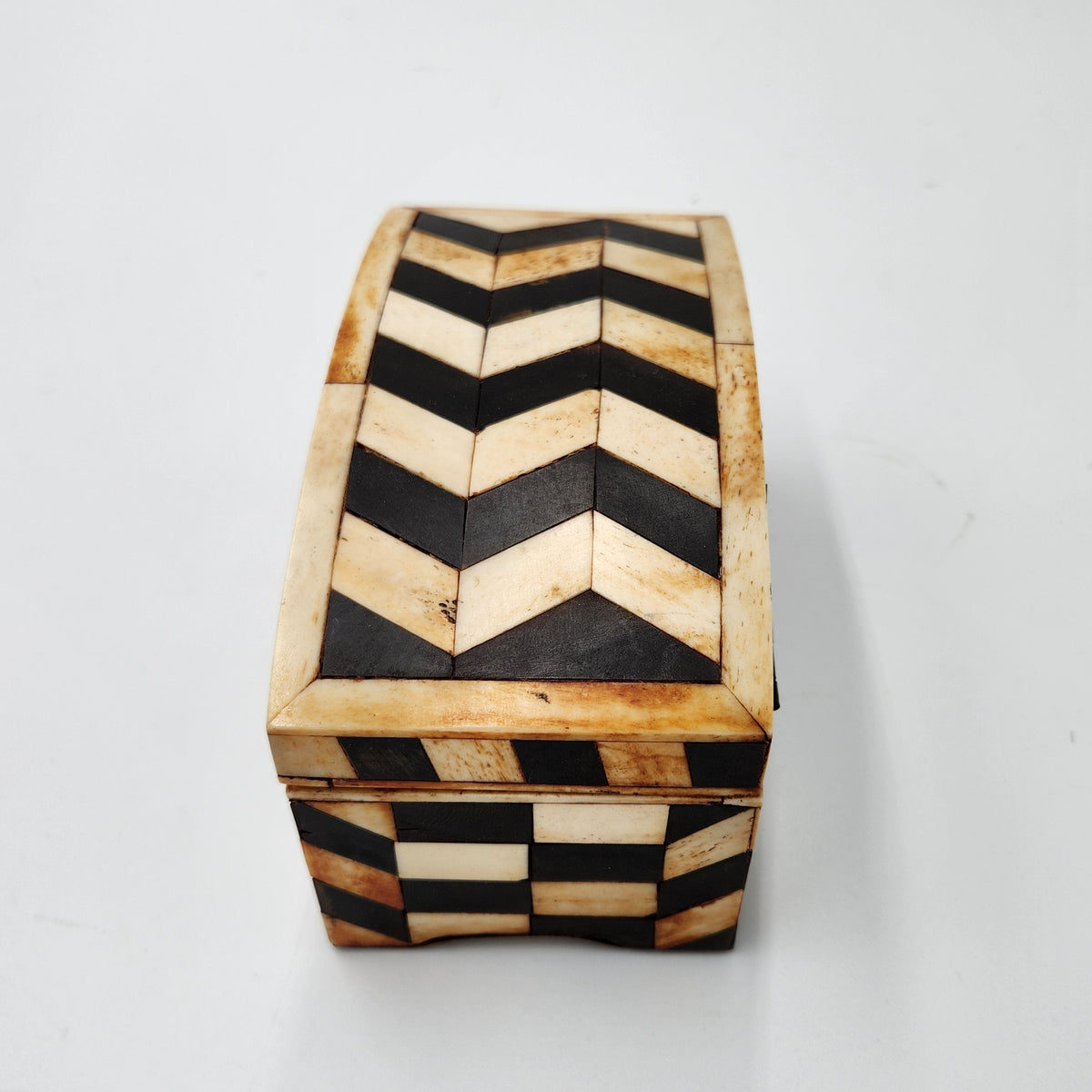 Vintage Bone Inlay Jewelry Box Black White Chevron Dome Top Trinket Case 6.5"