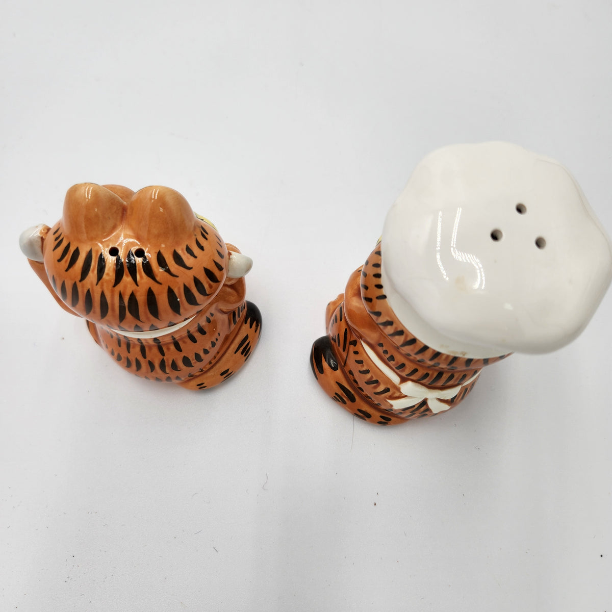 Vtg Garfield Salt Pepper Shakers Ceramic Chef Salty Cat Enesco Jim Davis 1981